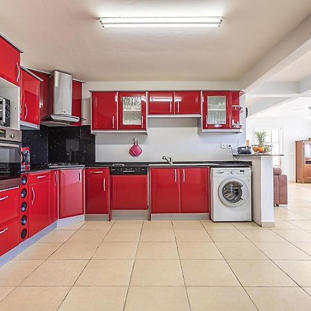 Chez Gerty Et Jocelyn Apartment Льо Мул Екстериор снимка