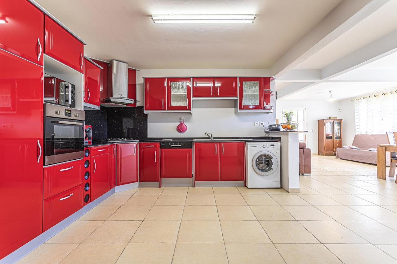 Chez Gerty Et Jocelyn Apartment Льо Мул Екстериор снимка